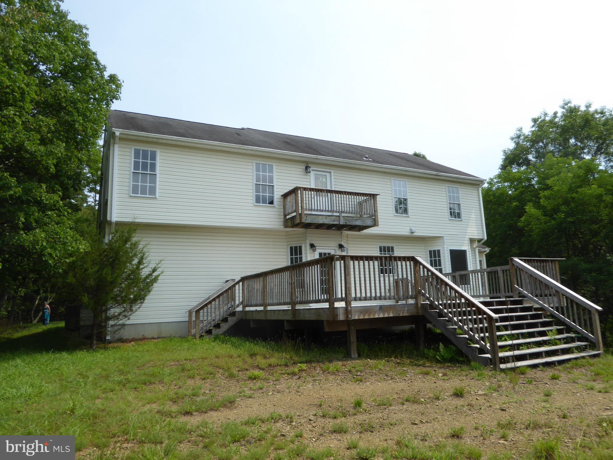 BARB MOUNTAIN ESTATES - Residential
