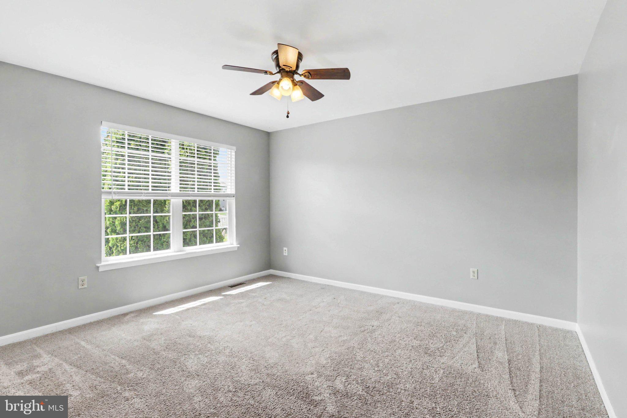 SOUTH MOUNTAIN ESTATES - Residential