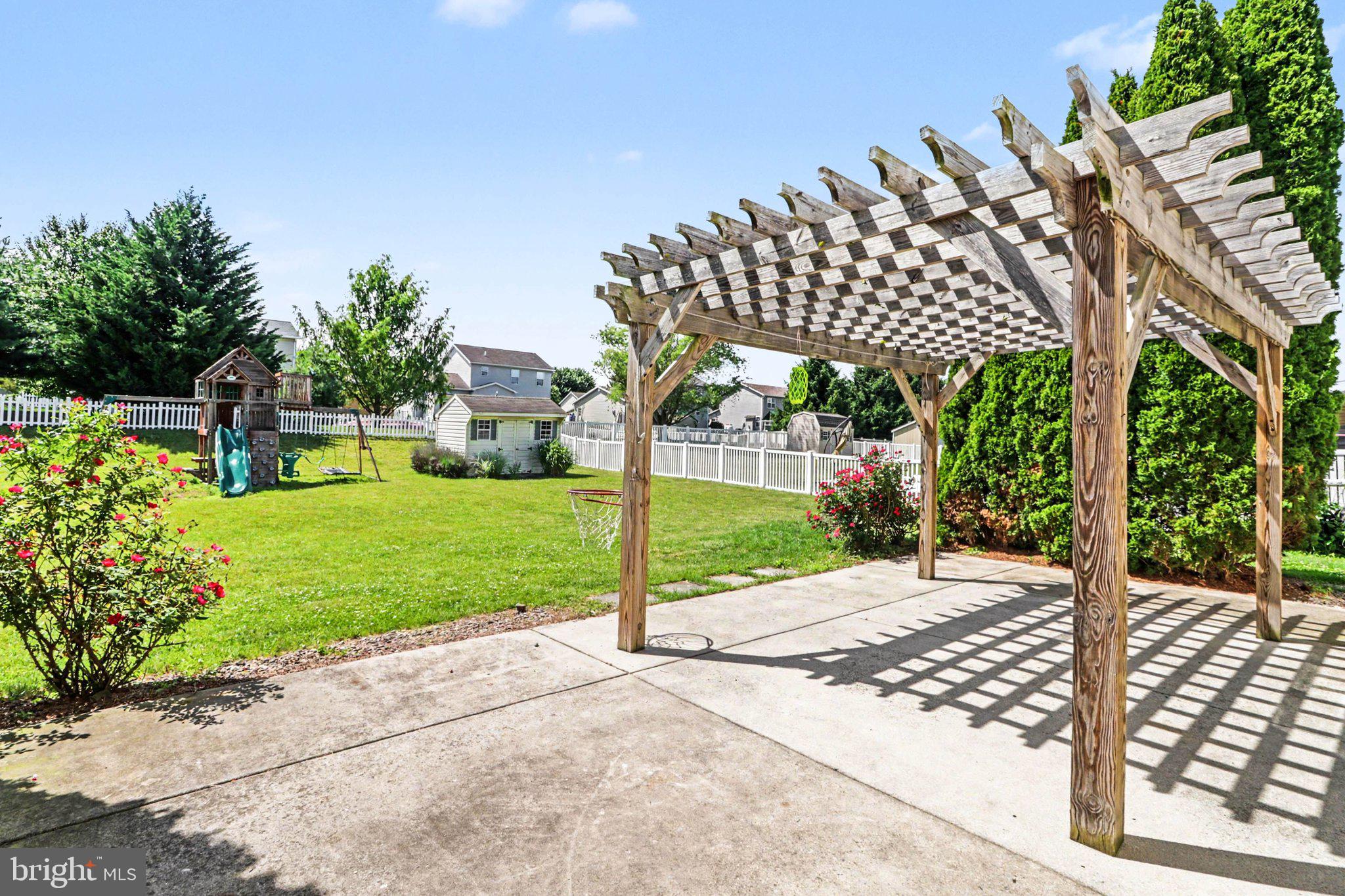 SOUTH MOUNTAIN ESTATES - Residential