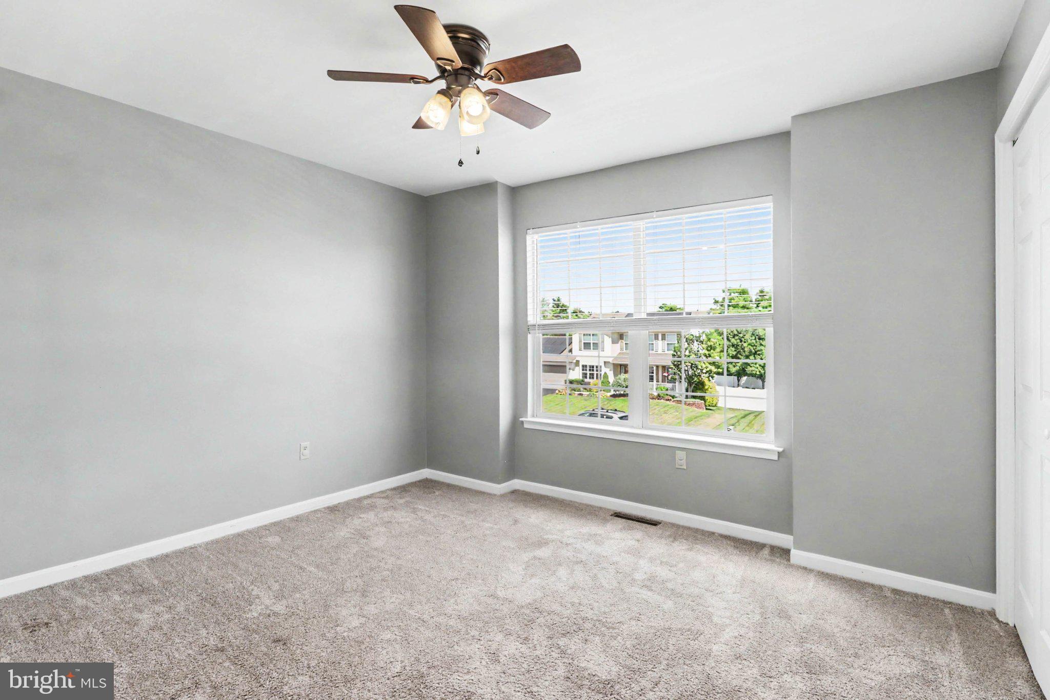 SOUTH MOUNTAIN ESTATES - Residential