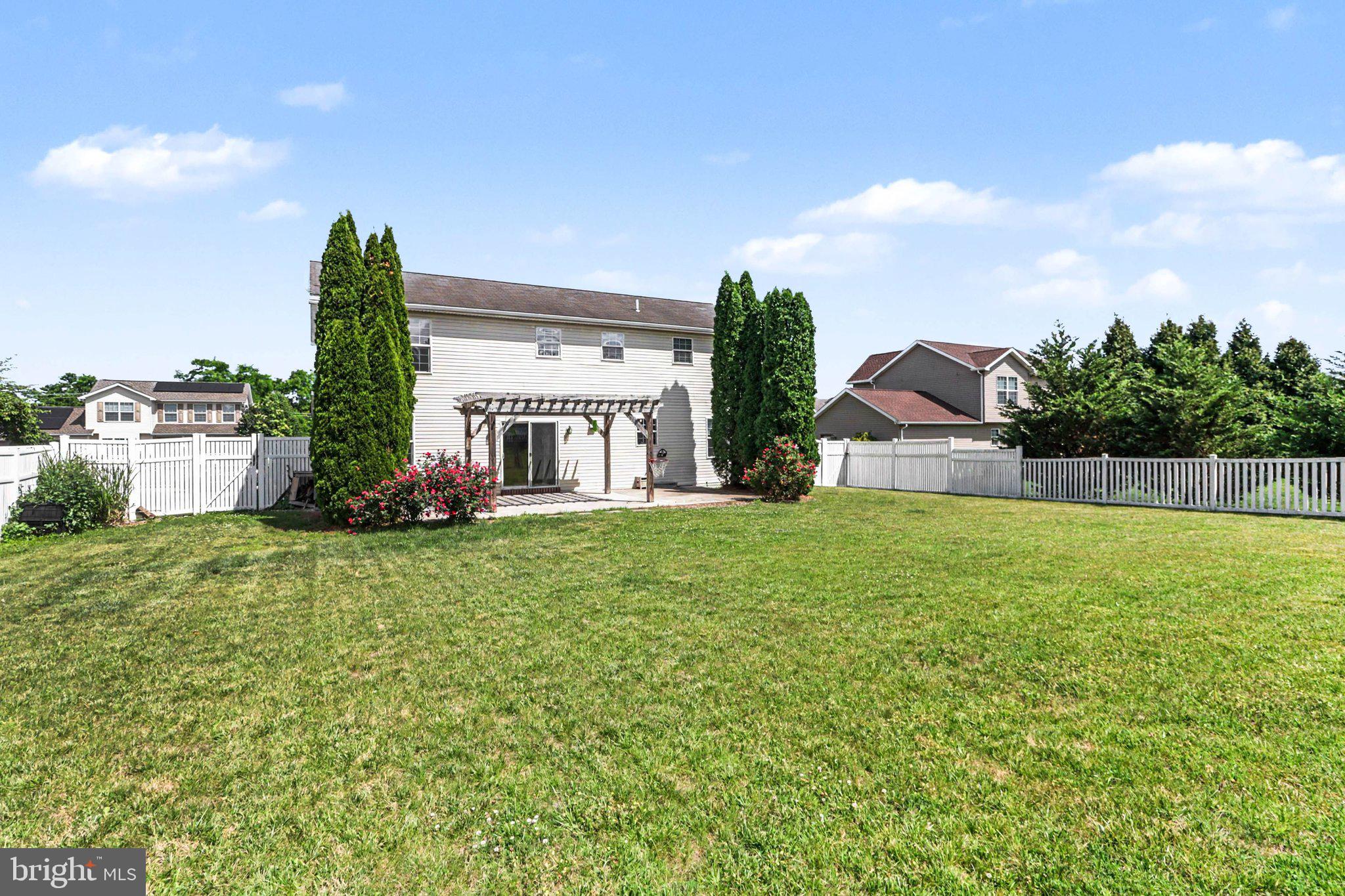 SOUTH MOUNTAIN ESTATES - Residential