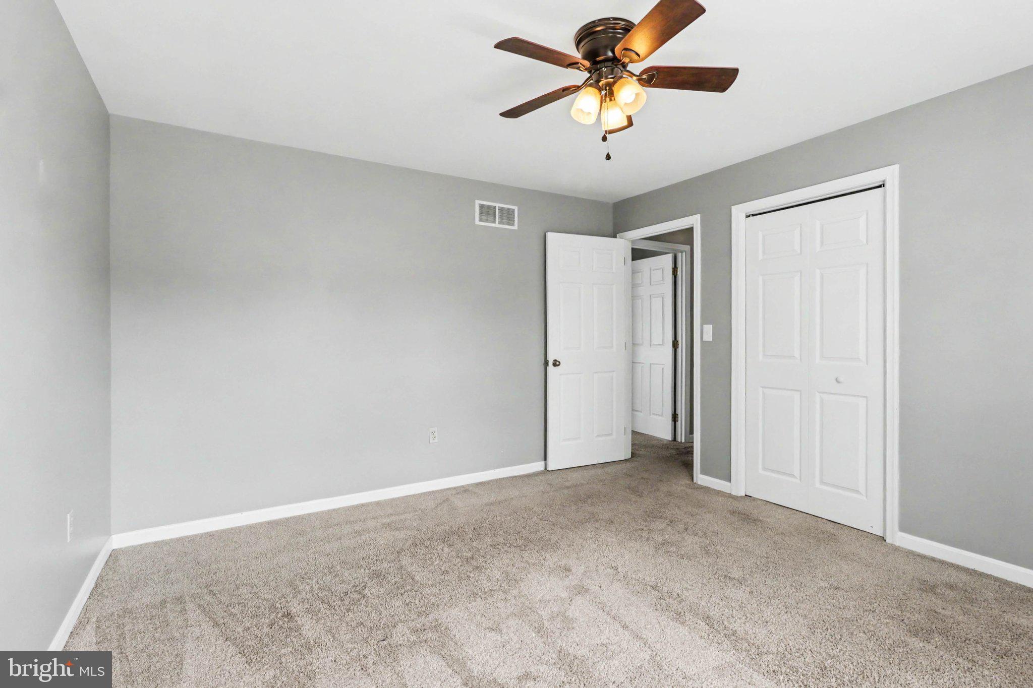 SOUTH MOUNTAIN ESTATES - Residential