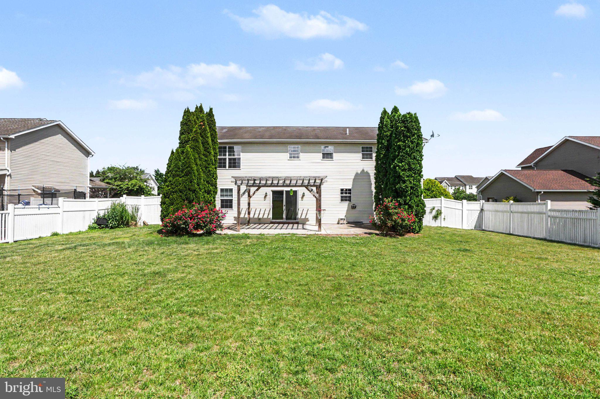 SOUTH MOUNTAIN ESTATES - Residential