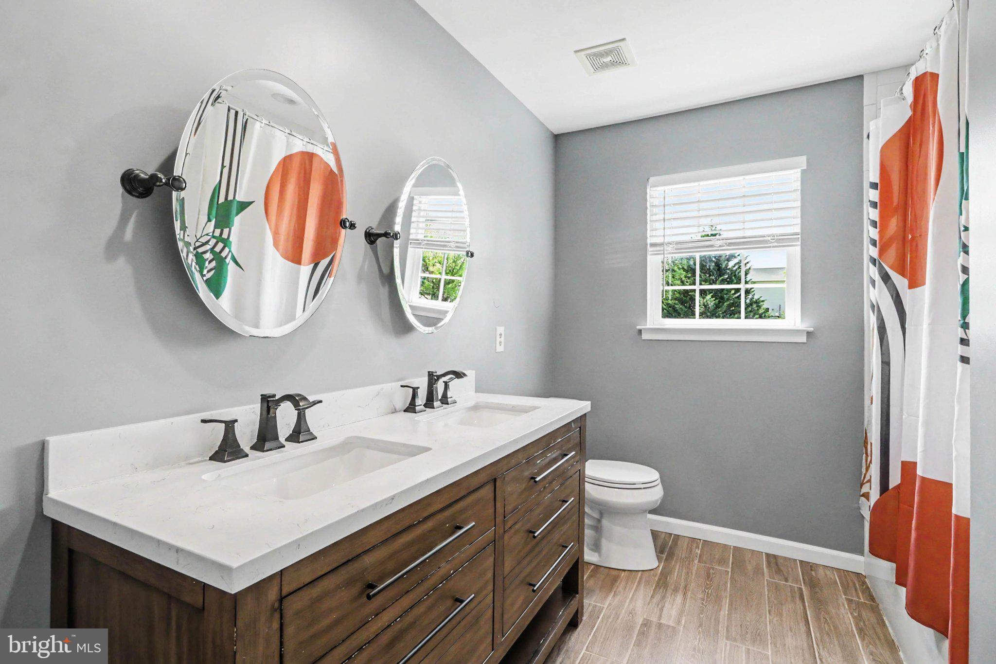 SOUTH MOUNTAIN ESTATES - Residential