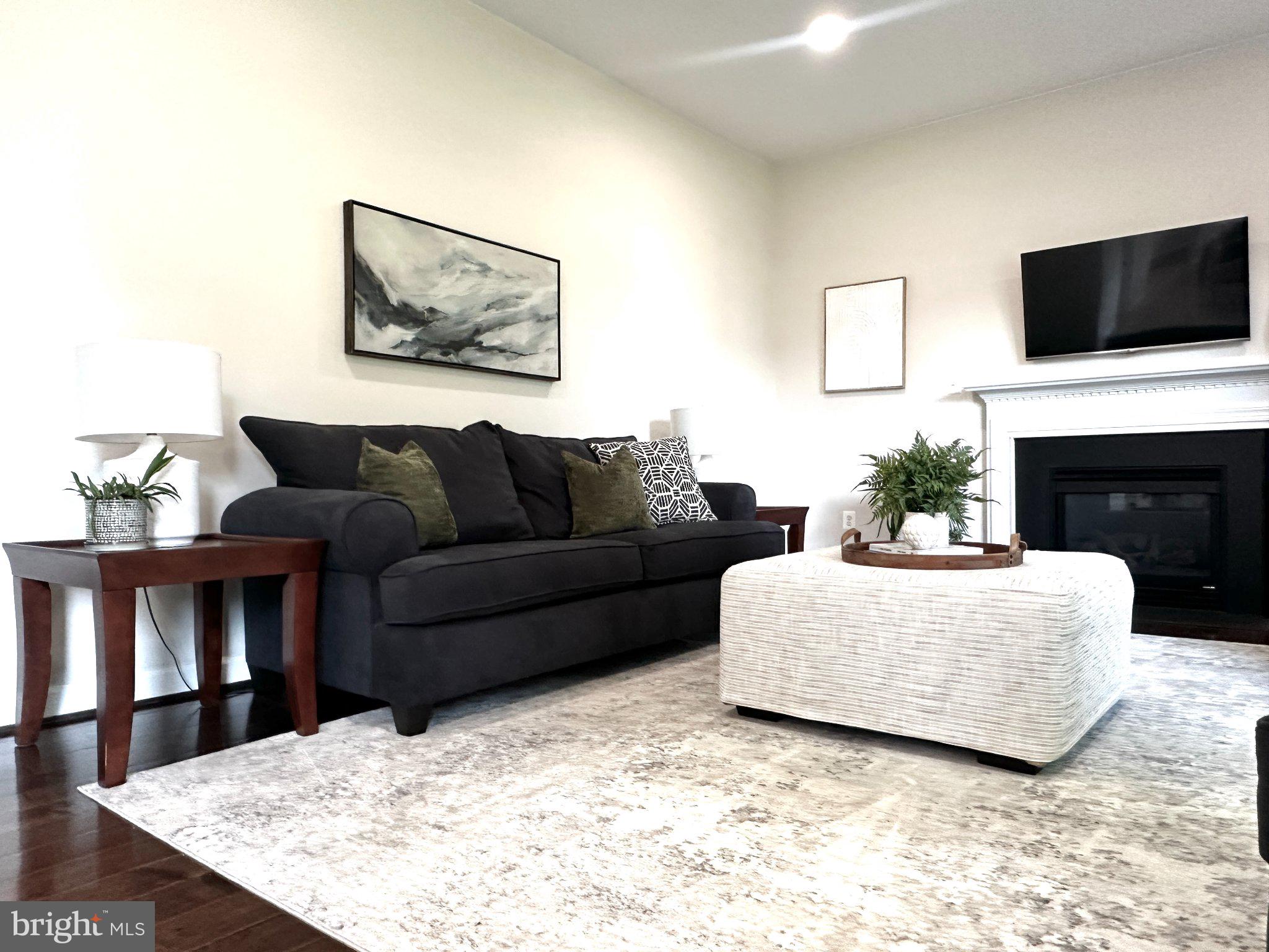 CLOVER RIDGE - Residential