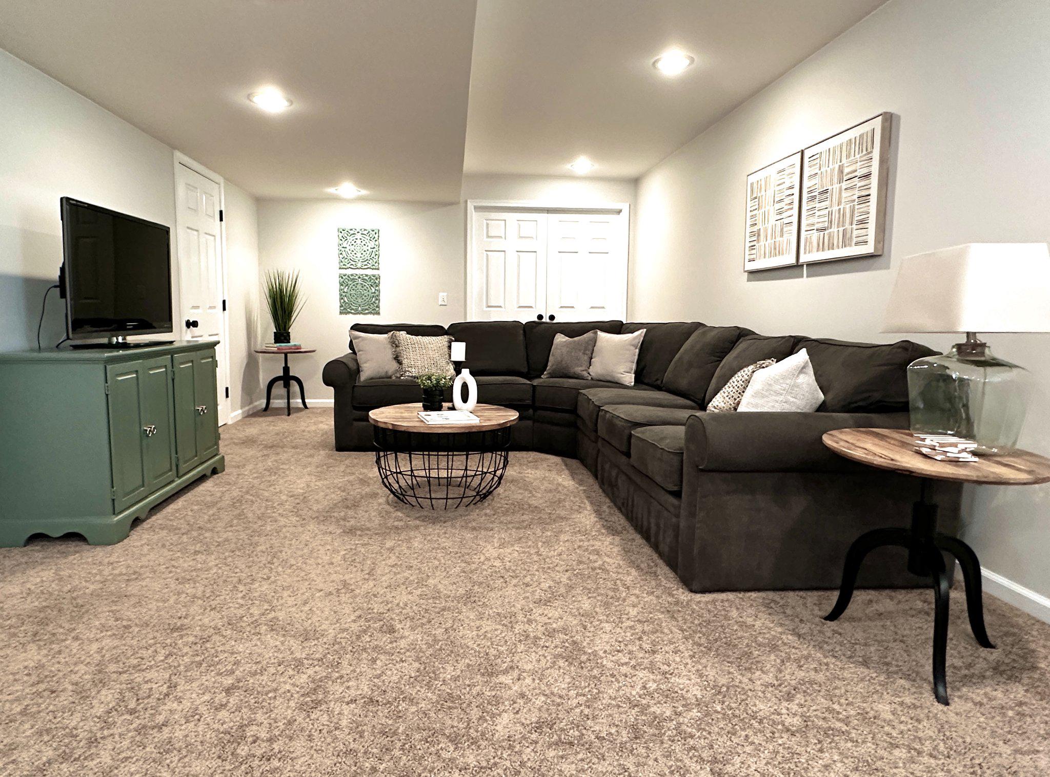 CLOVER RIDGE - Residential