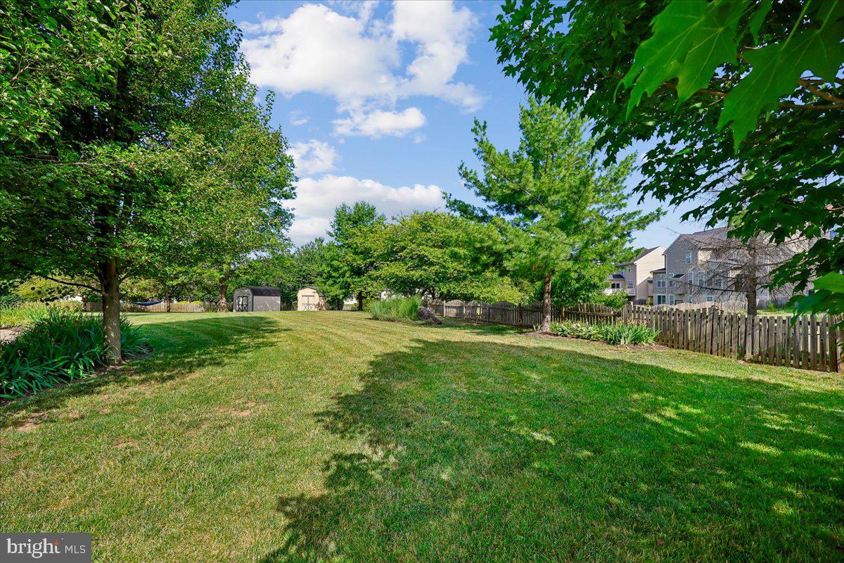 CLOVER RIDGE - Residential
