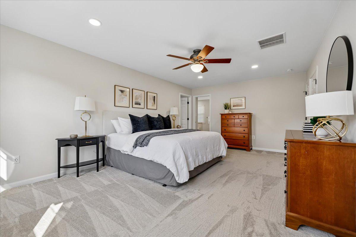 CLOVER RIDGE - Residential