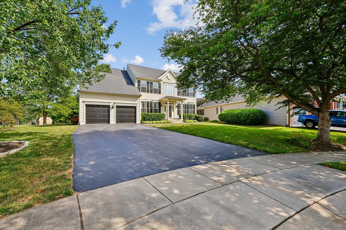 CLOVER RIDGE - Residential