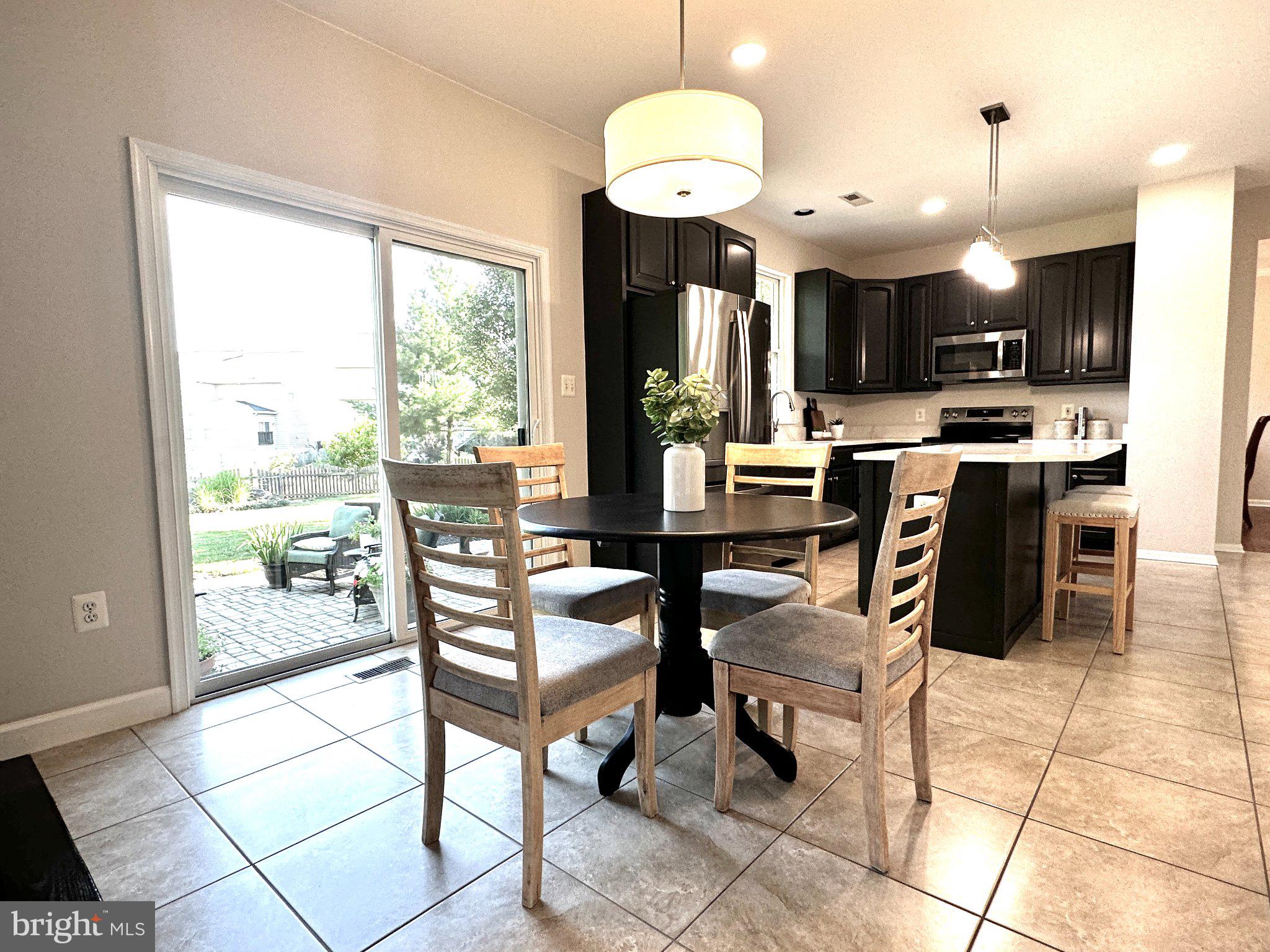 CLOVER RIDGE - Residential