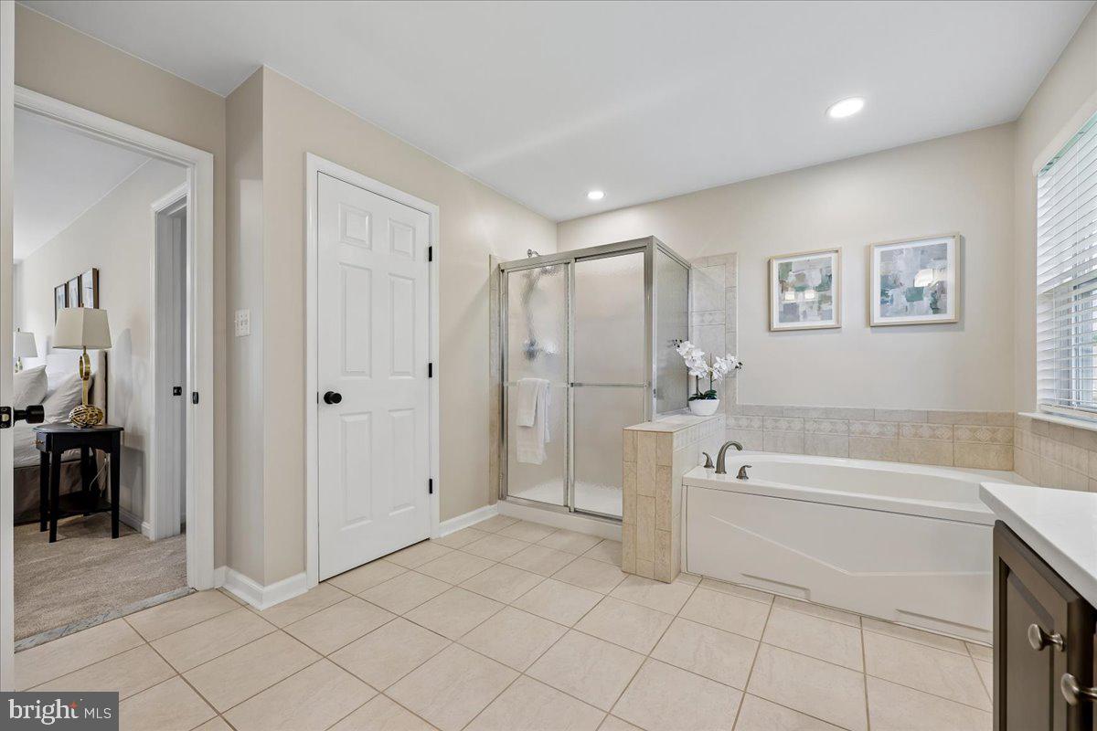 CLOVER RIDGE - Residential