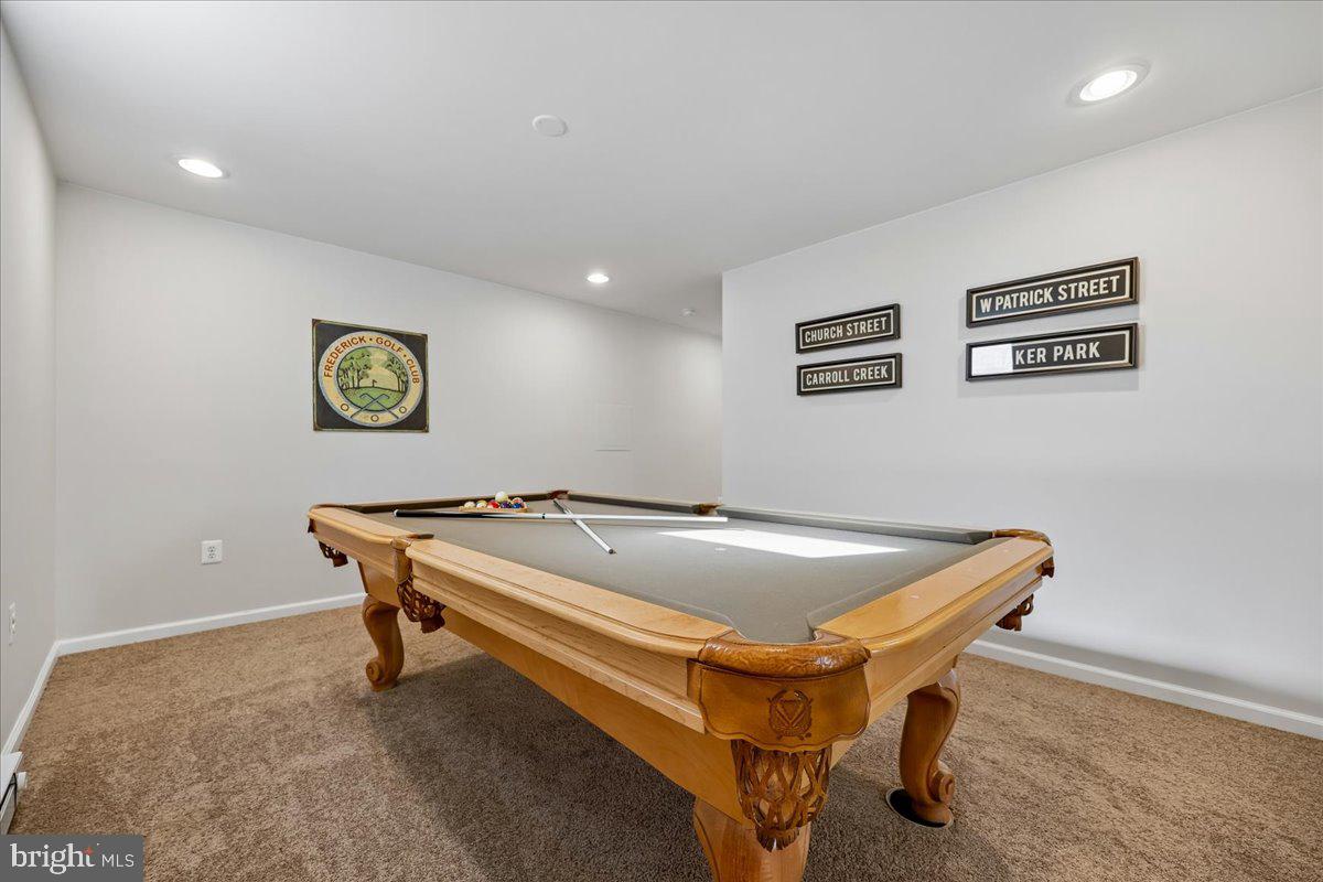 CLOVER RIDGE - Residential
