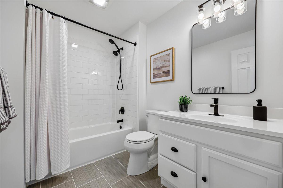 CLOVER RIDGE - Residential
