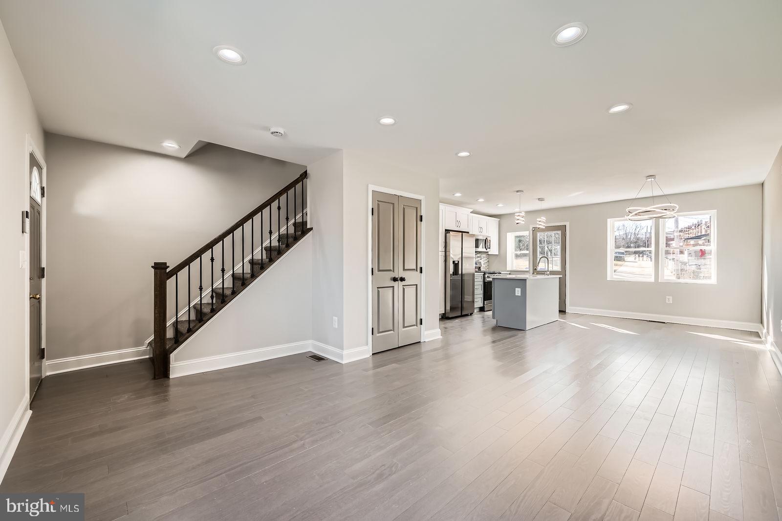 EDGECOMB - Residential