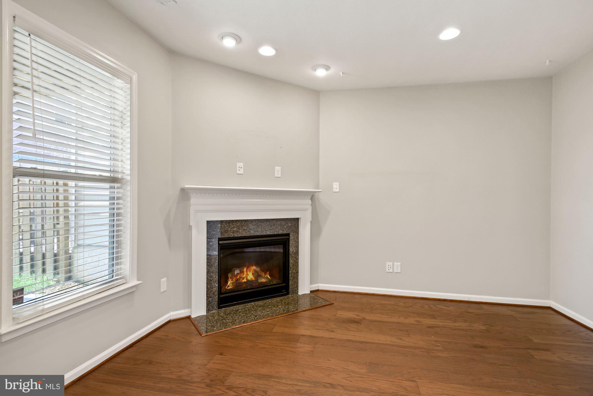OVERLOOK AT UNIVERSITY CENTER - Residential Lease