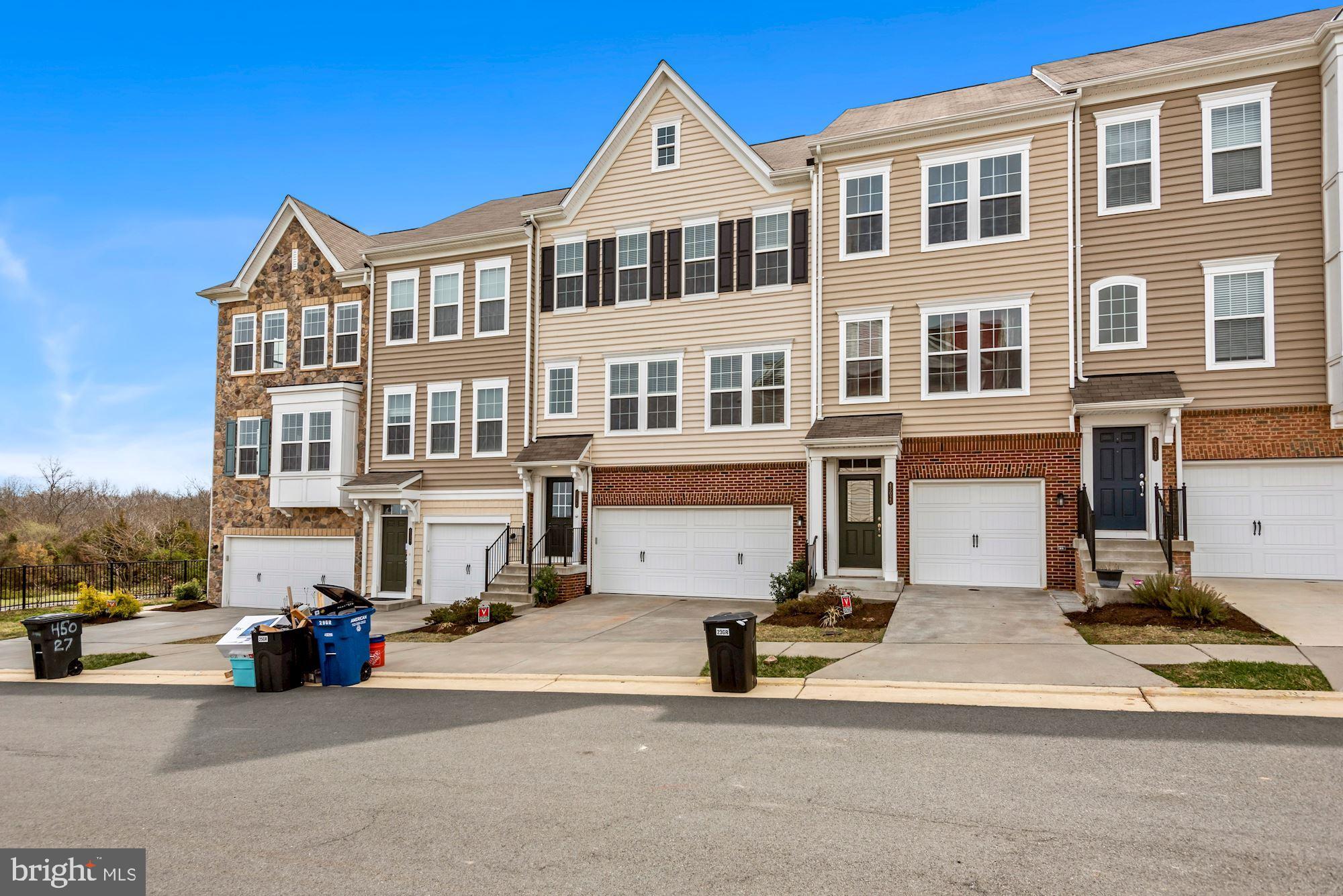 OVERLOOK AT UNIVERSITY CENTER - Residential Lease