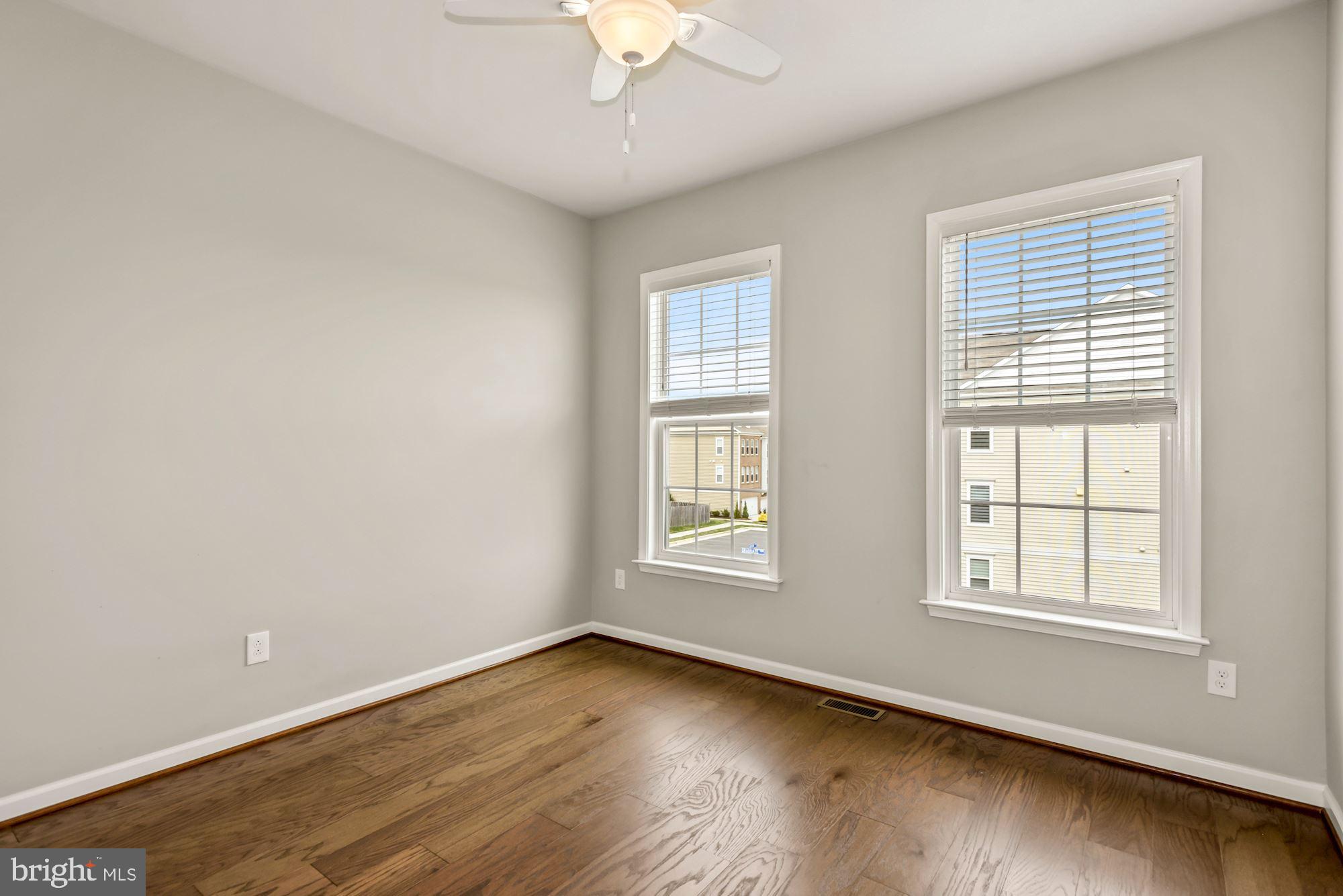 OVERLOOK AT UNIVERSITY CENTER - Residential Lease