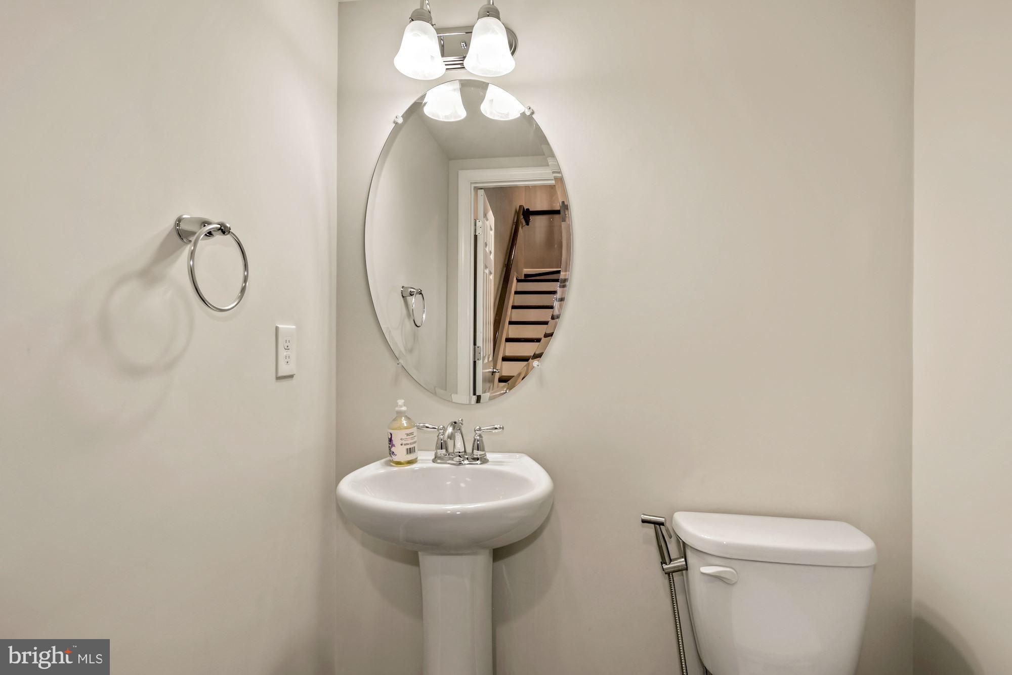 OVERLOOK AT UNIVERSITY CENTER - Residential Lease