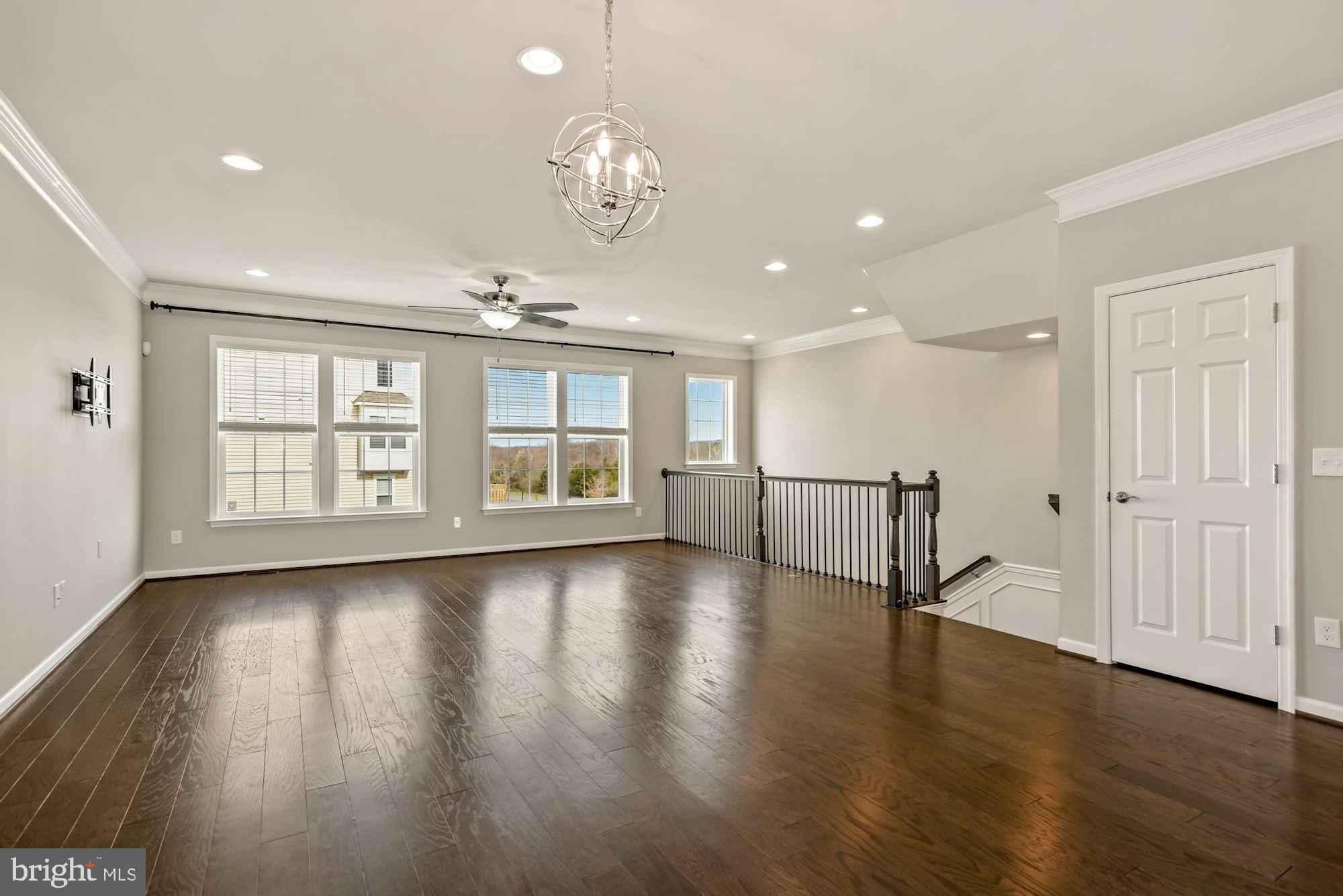 OVERLOOK AT UNIVERSITY CENTER - Residential Lease