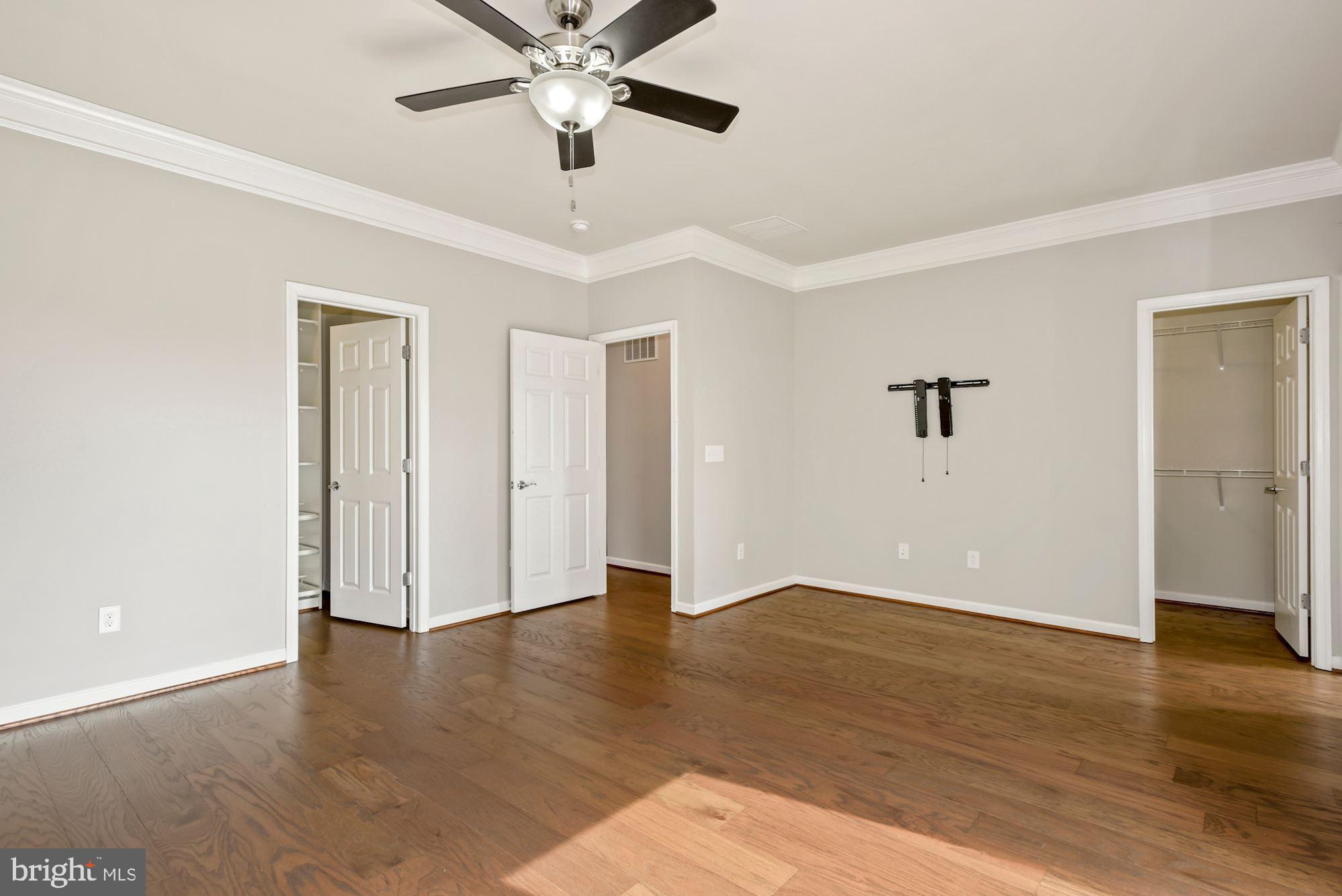 OVERLOOK AT UNIVERSITY CENTER - Residential Lease