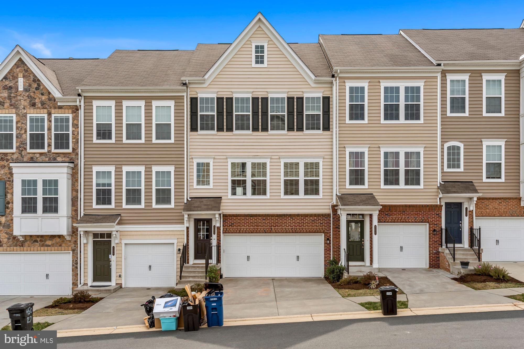 OVERLOOK AT UNIVERSITY CENTER - Residential Lease
