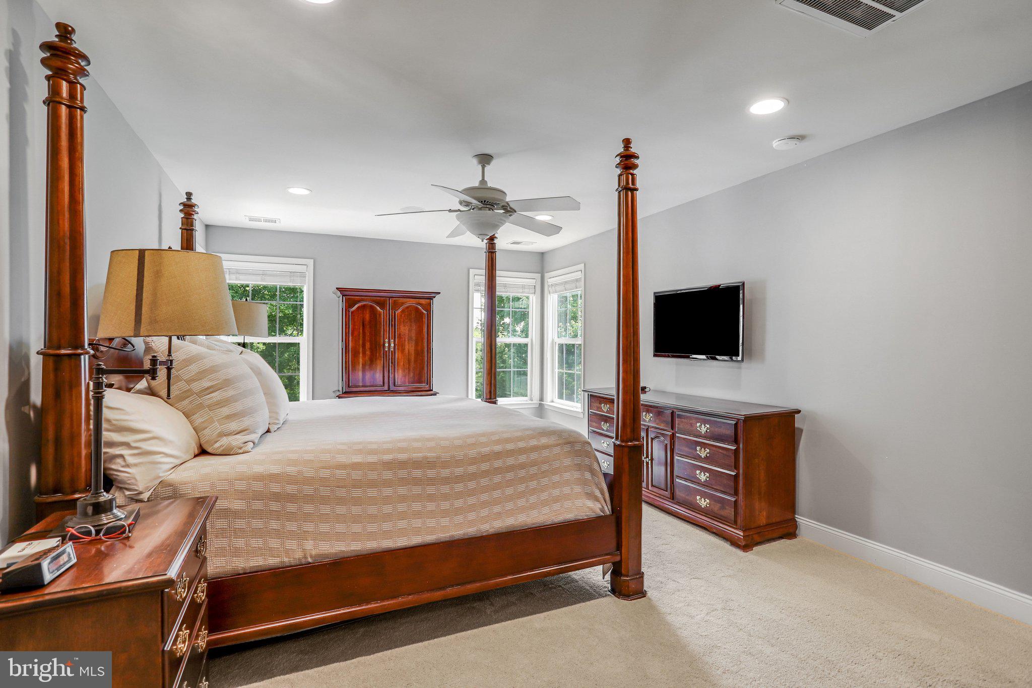 BELMONT COUNTRY CLUB - Residential
