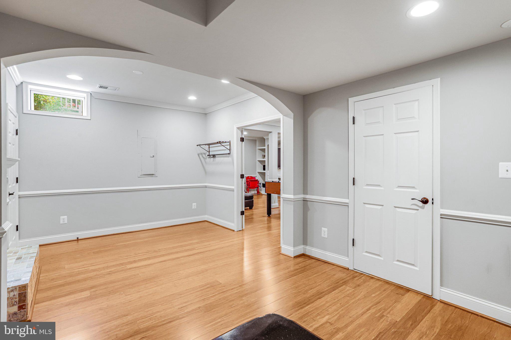 BELMONT COUNTRY CLUB - Residential