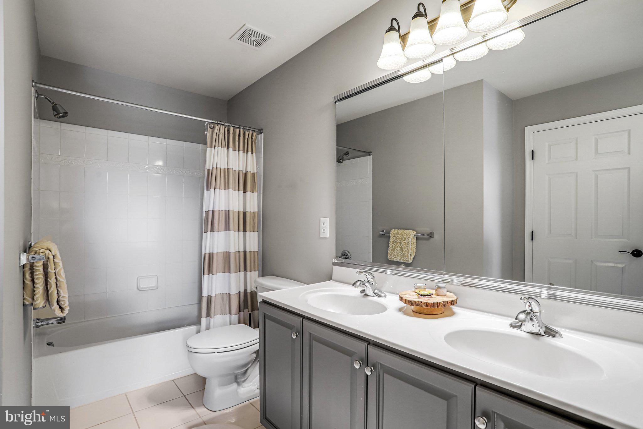 BELMONT COUNTRY CLUB - Residential