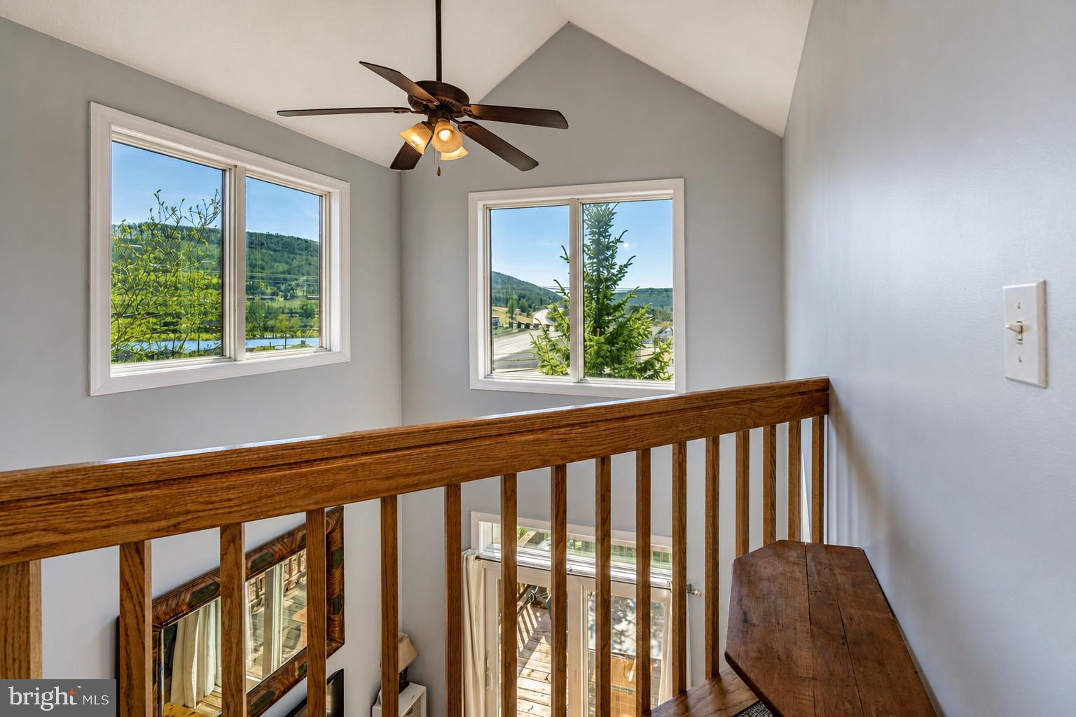 LANDINGS - Residential
