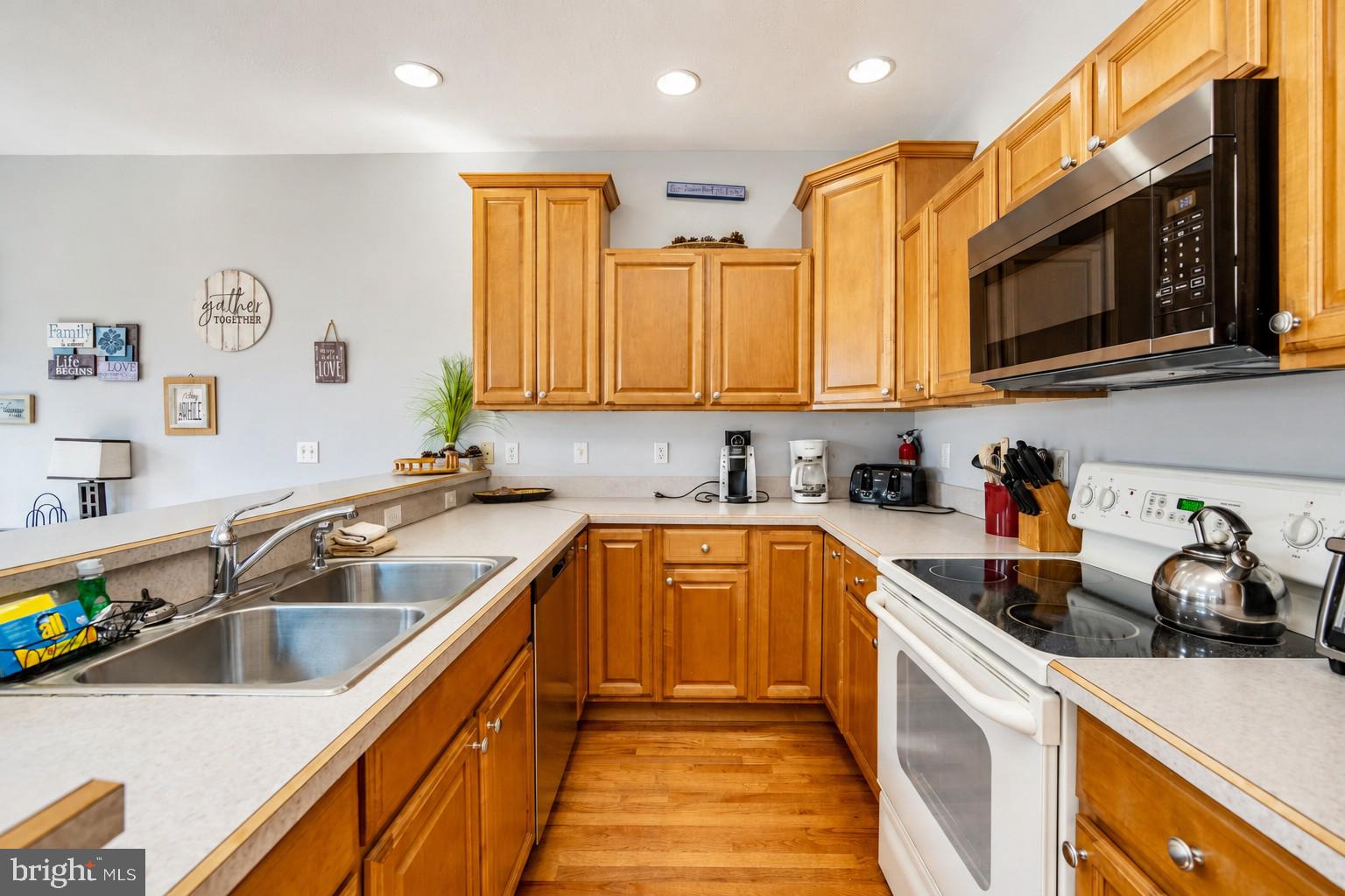 LANDINGS - Residential