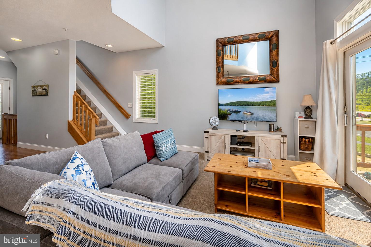 LANDINGS - Residential