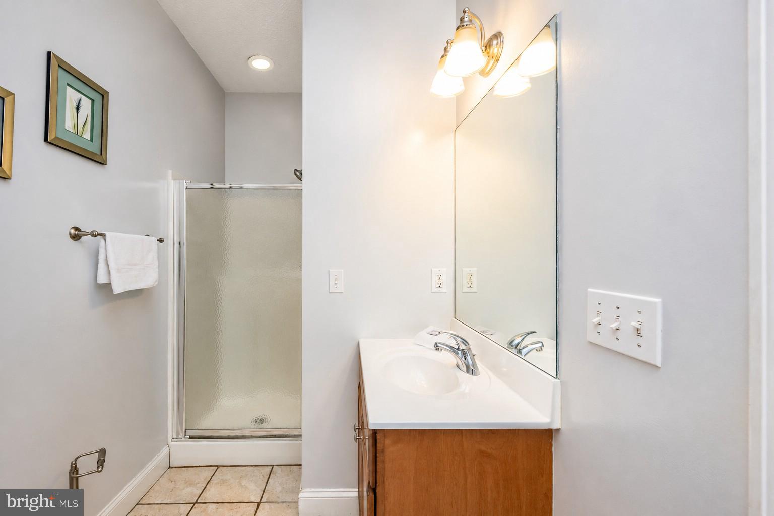 LANDINGS - Residential