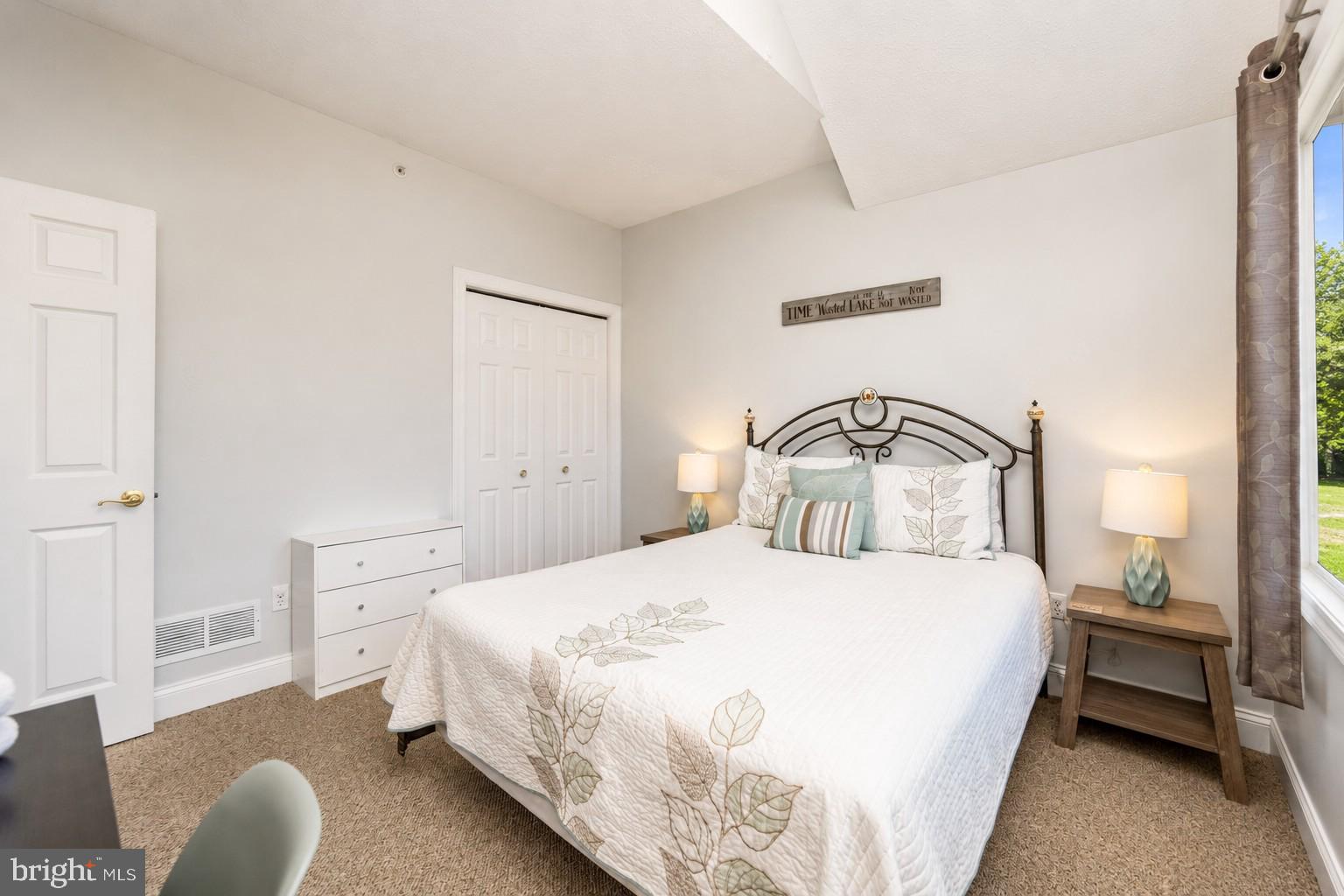 LANDINGS - Residential