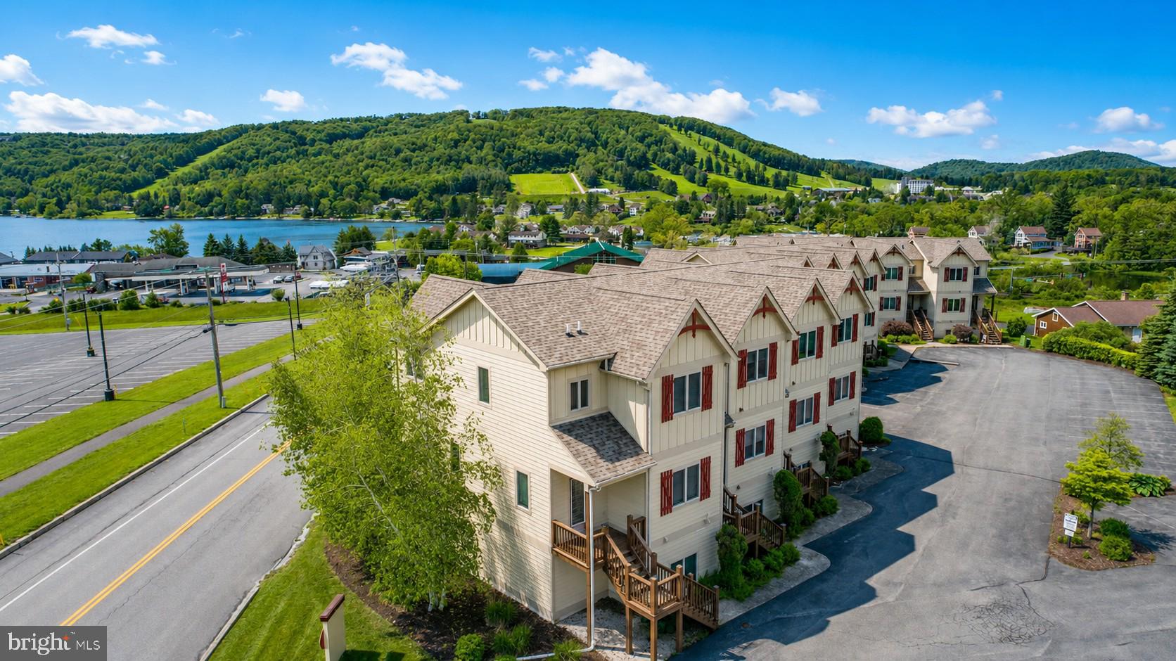 LANDINGS - Residential
