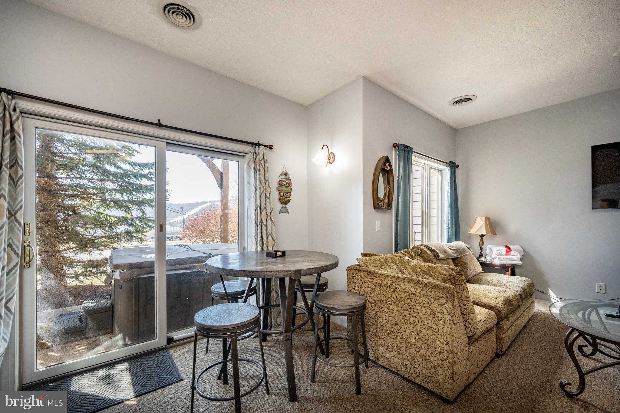 LANDINGS - Residential