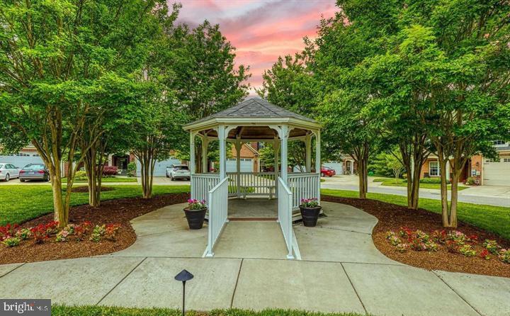 ENCLAVE AT ELLICOTT STATION - Residential