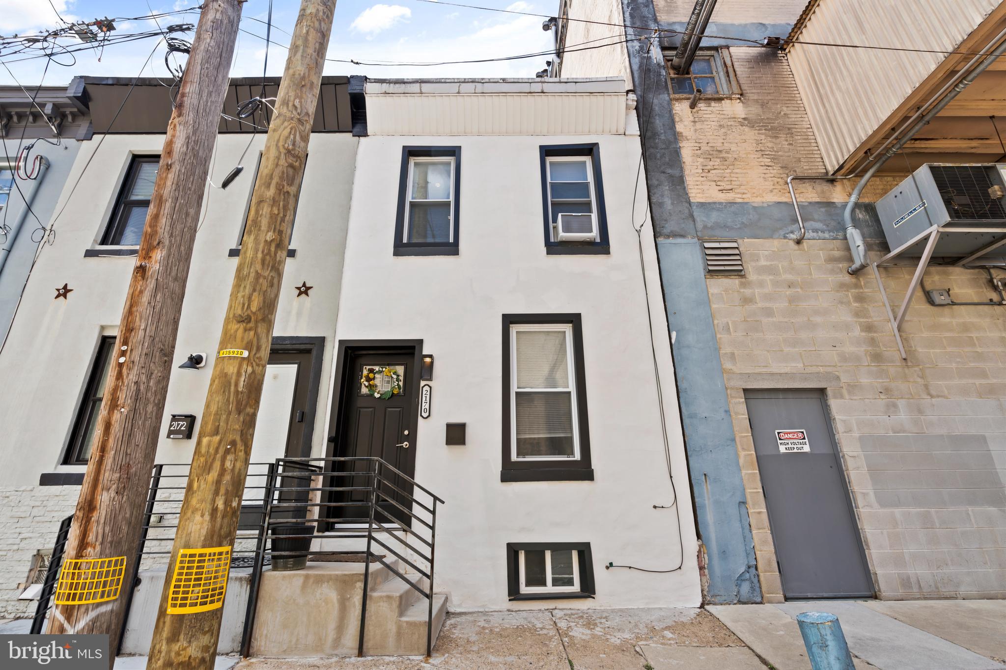 EAST KENSINGTON - Residential