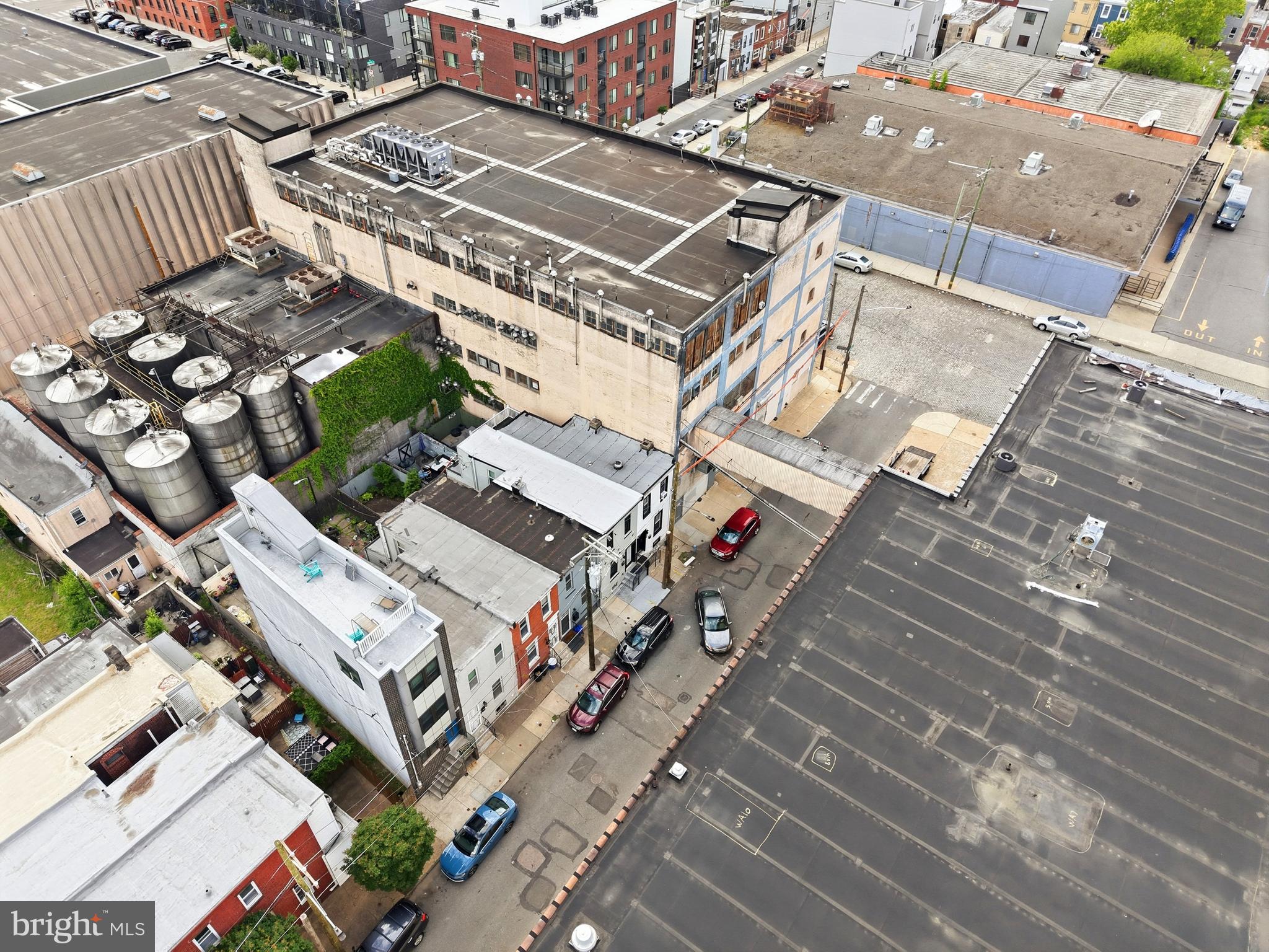 EAST KENSINGTON - Residential