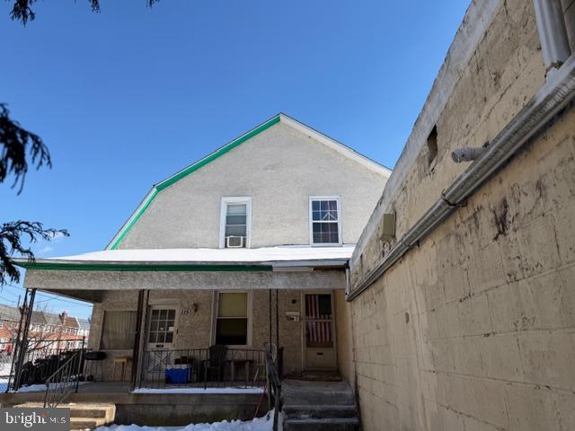 Great investment opportunity in Lansdowne—this tenant-occupied 3-bedroom, 1-bath property features a good-sized kitchen, updated bathroom, hardwood floors, and rear parking. With a long-term tenant in place, providing steady rental income of $1,600 per month. The property needs some TLC, but is priced accordingly. This is a limited-service listing, and is being sold as-is, with all showings requiring 24 hours’ notice. Please ask for the asset manager's contact info. for any questions.