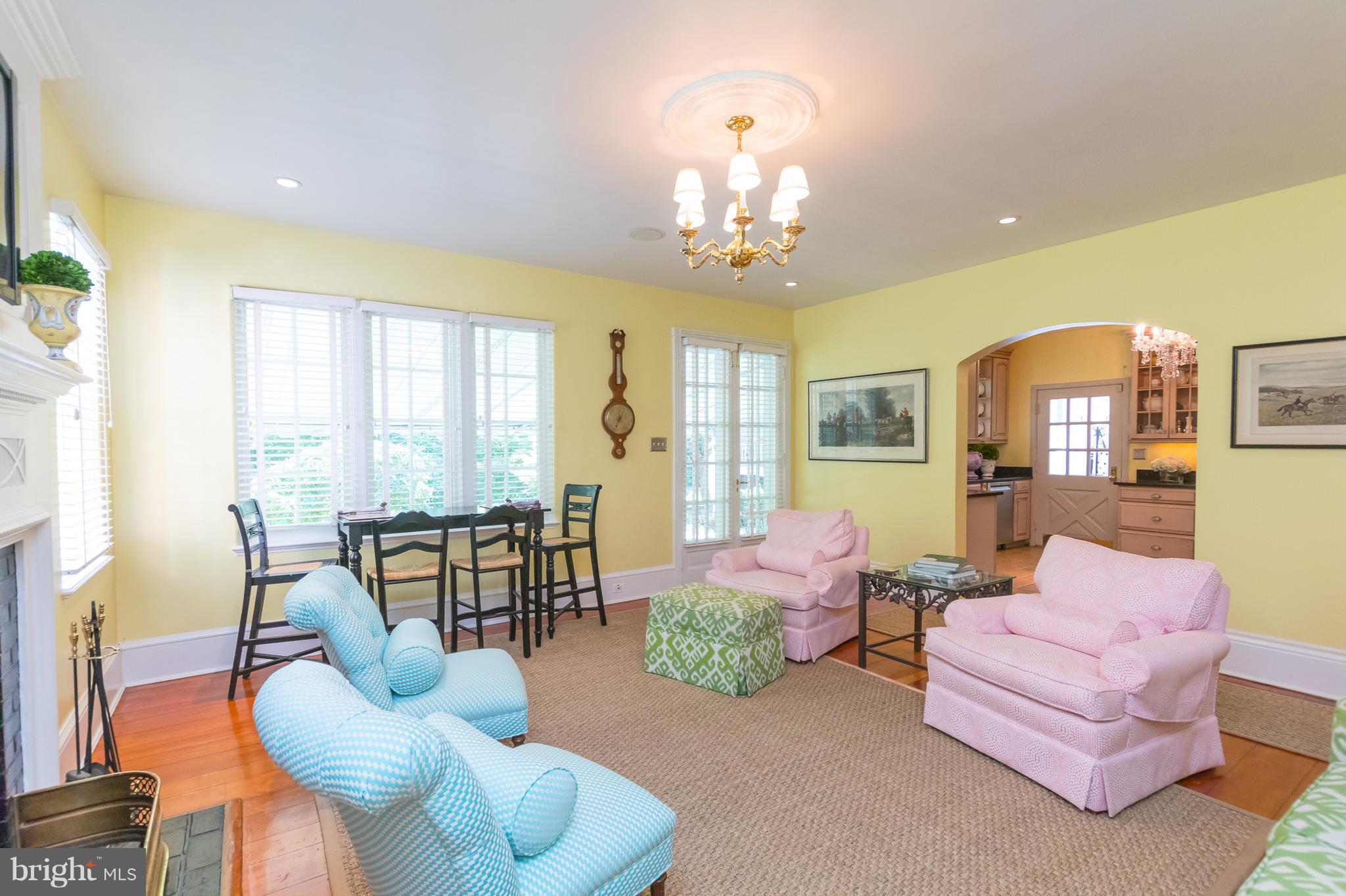 ROLAND PARK - Residential