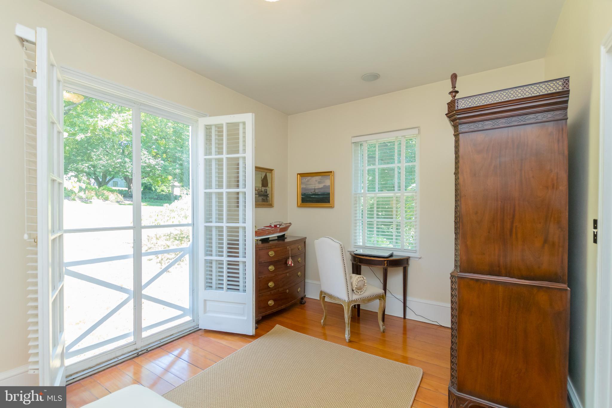 ROLAND PARK - Residential