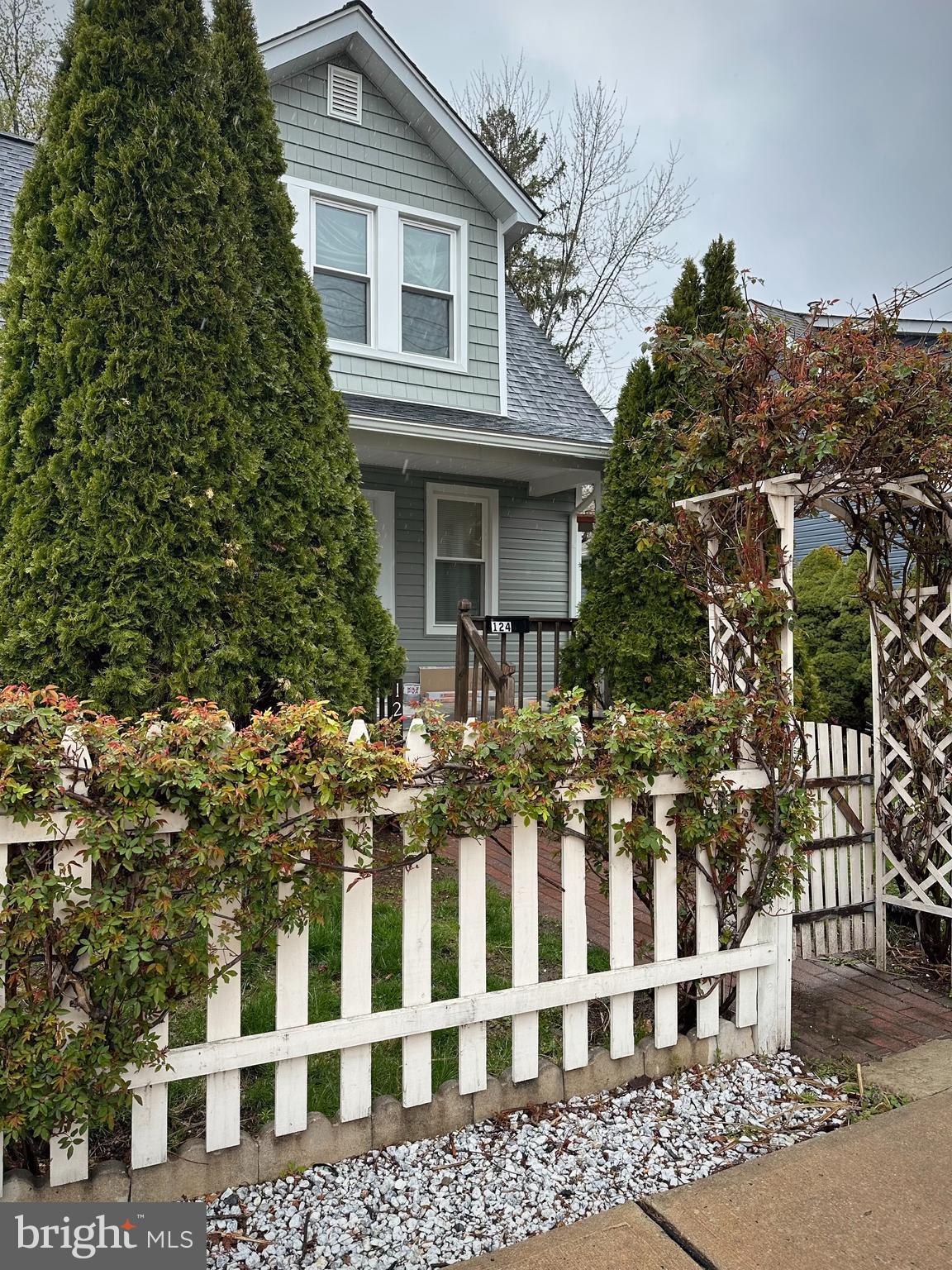 CAPITOL VIEW - Residential Lease