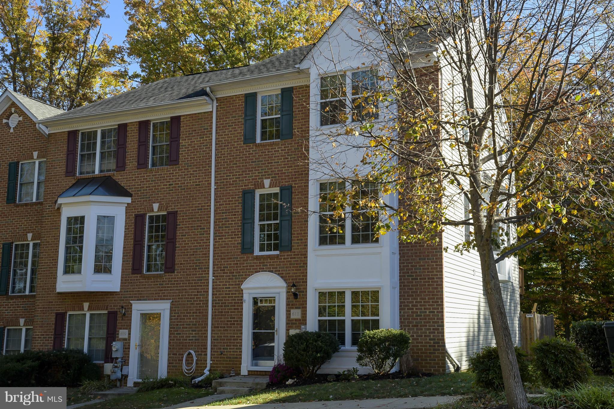 Gorgeous end unit that backs & faces woods - one of the largest in this quiet community! Bumped out on all levels! Gleaming cherry HW flrs, newer ceramic tile & carpet, fresh paint, updated KIT (granite, breakfast bar, tile, & SS Apps), open floor plan, & fully fenced yard! Main level 4th BR + full BA! NEW- Triple pane windows (front), slider, storm door, AC, & updated fixtures! Broadneck Schools!
