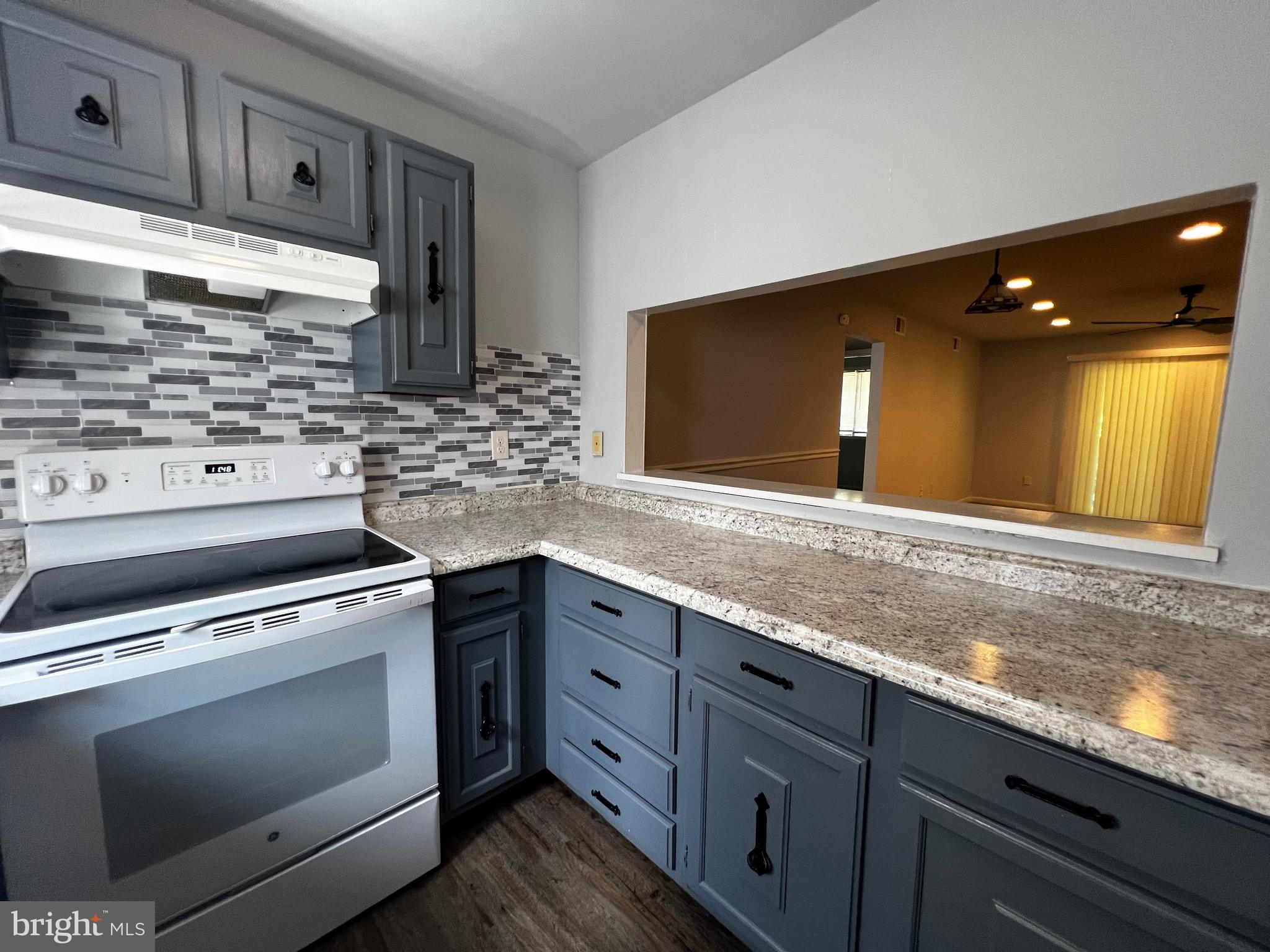 GLOUCESTER CONDOMINIUMS - Residential