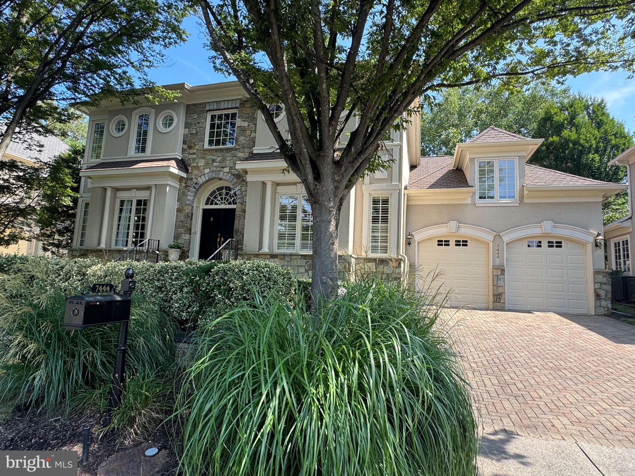MAPLEWOOD - Residential