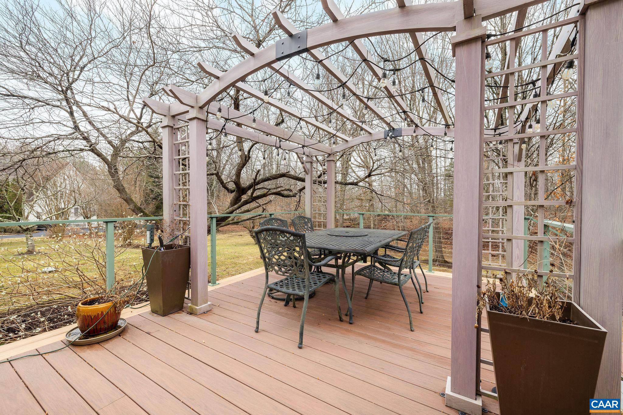WALNUT HILLS - Residential