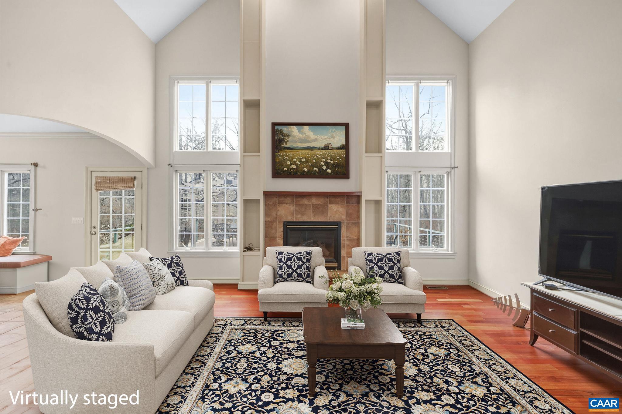 WALNUT HILLS - Residential