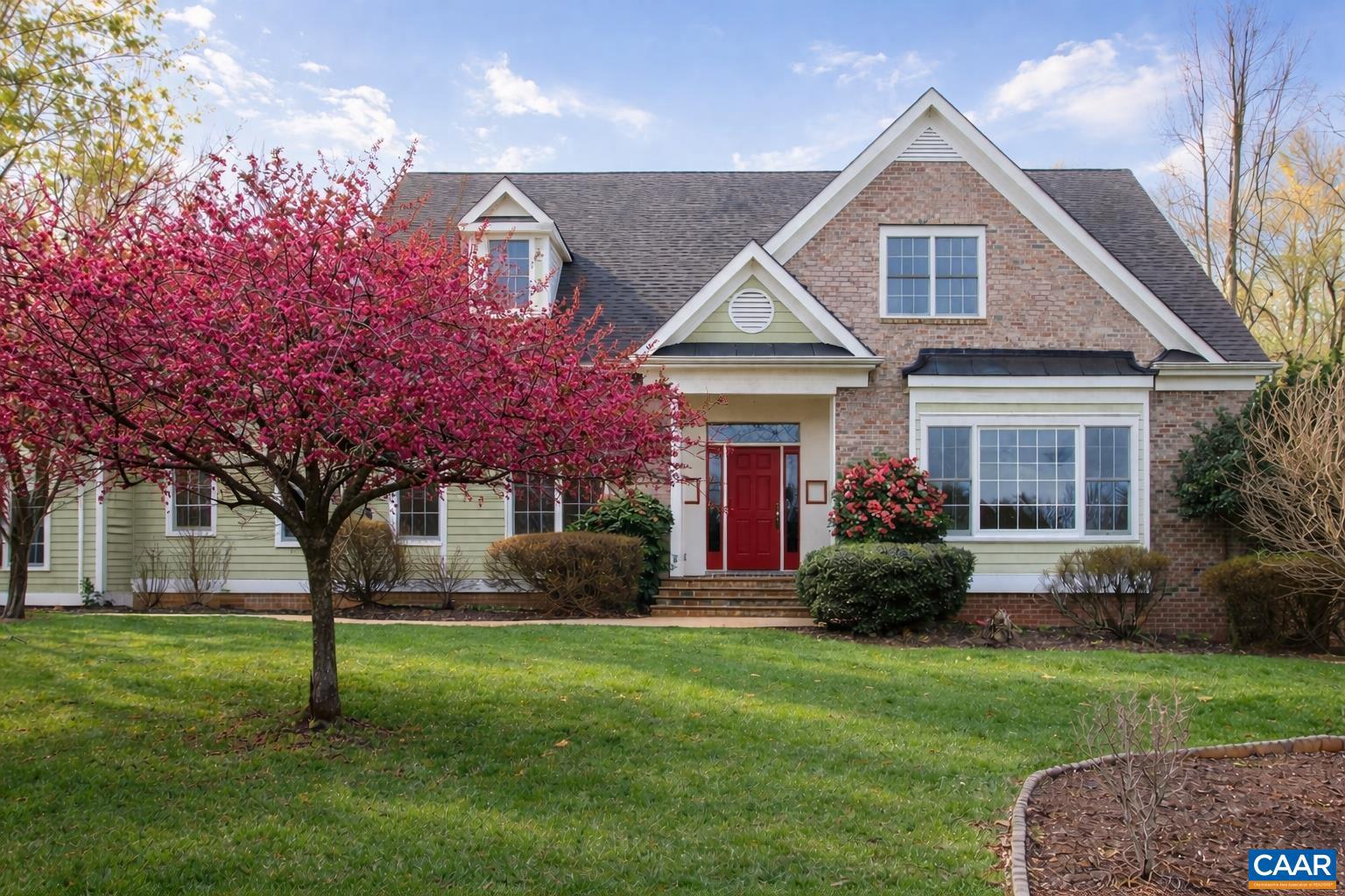 WALNUT HILLS - Residential