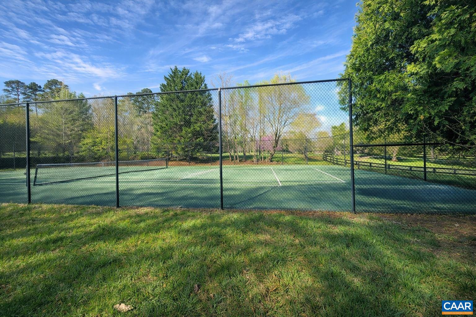 WALNUT HILLS - Residential