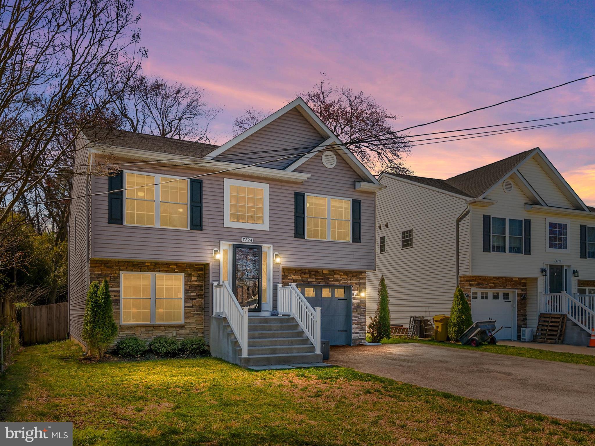 POWHATAN BEACH - Residential